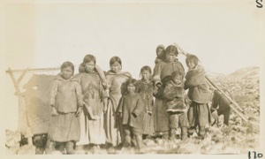 Image: Eskimo [Inuit] group at Bowdoin Harbor, women and children